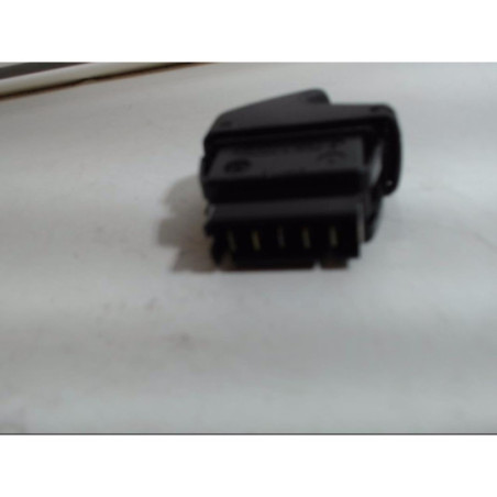 Interrupteur de leve vitre RENAULT SCENIC 1 PHASE 2 d’occasion