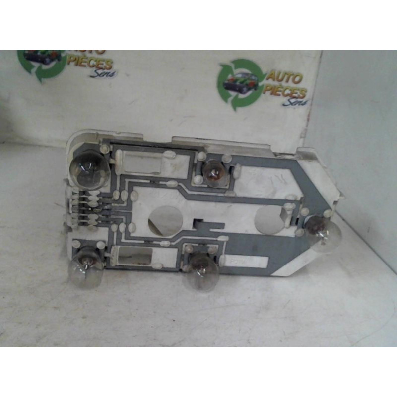 Platine feu arriere droit PEUGEOT 309 PHASE 2 d’occasion