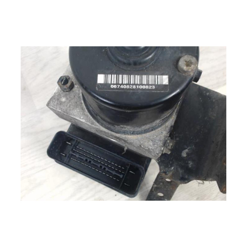 Bloc ABS (freins anti-blocage) VOLKSWAGEN POLO 4 PHASE 1 d’occasion