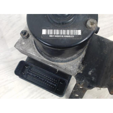 Bloc ABS (freins anti-blocage) VOLKSWAGEN POLO 4 PHASE 1 d’occasion