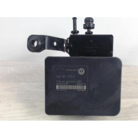 Bloc ABS (freins anti-blocage) VOLKSWAGEN POLO 4 PHASE 1 d’occasion