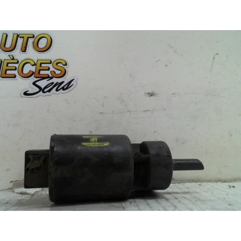 Pompe lave glace avant RENAULT  d’occasion
