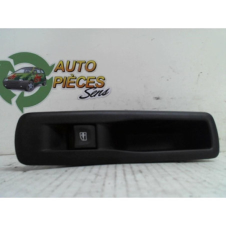 Interrupteur de leve vitre RENAULT MEGANE 3 PHASE 1 BREAK d’occasion