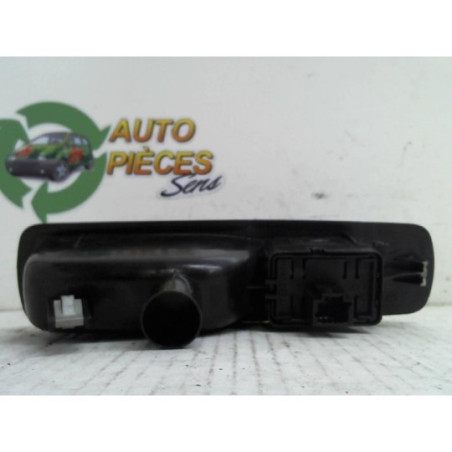 Interrupteur de leve vitre RENAULT MEGANE 3 PHASE 1 BREAK d’occasion