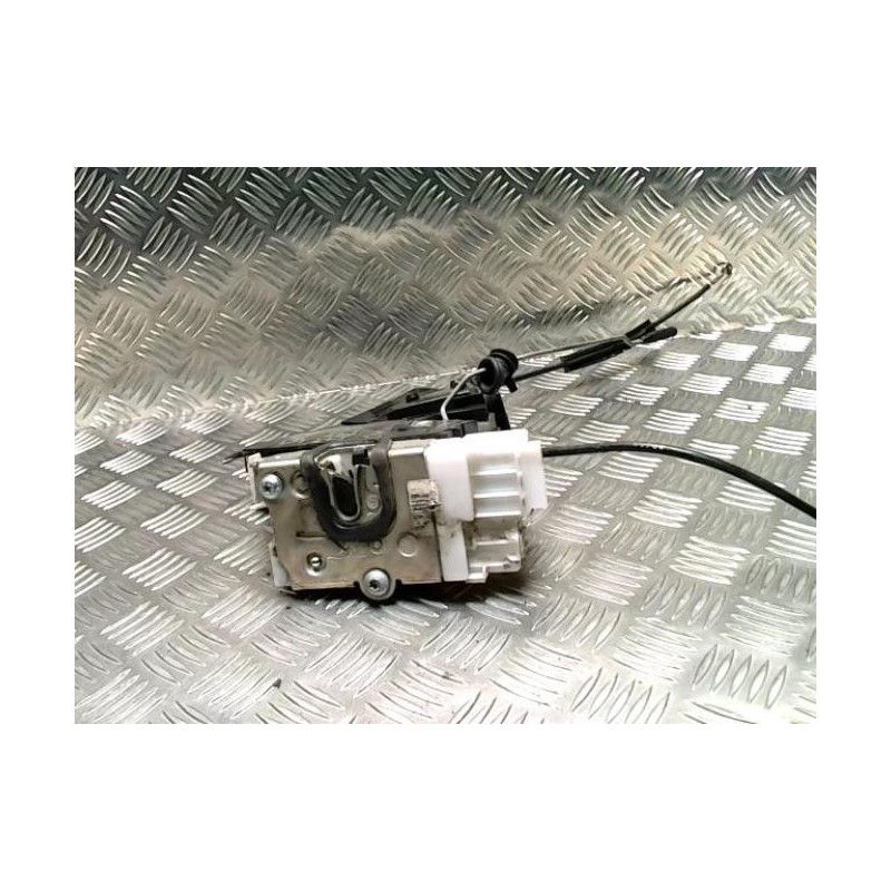 Serrure avant droit MERCEDES CLASSE B 245 PHASE 1 d’occasion