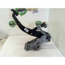 Pedalier de frein KIA SPORTAGE 3 PHASE 1 d’occasion