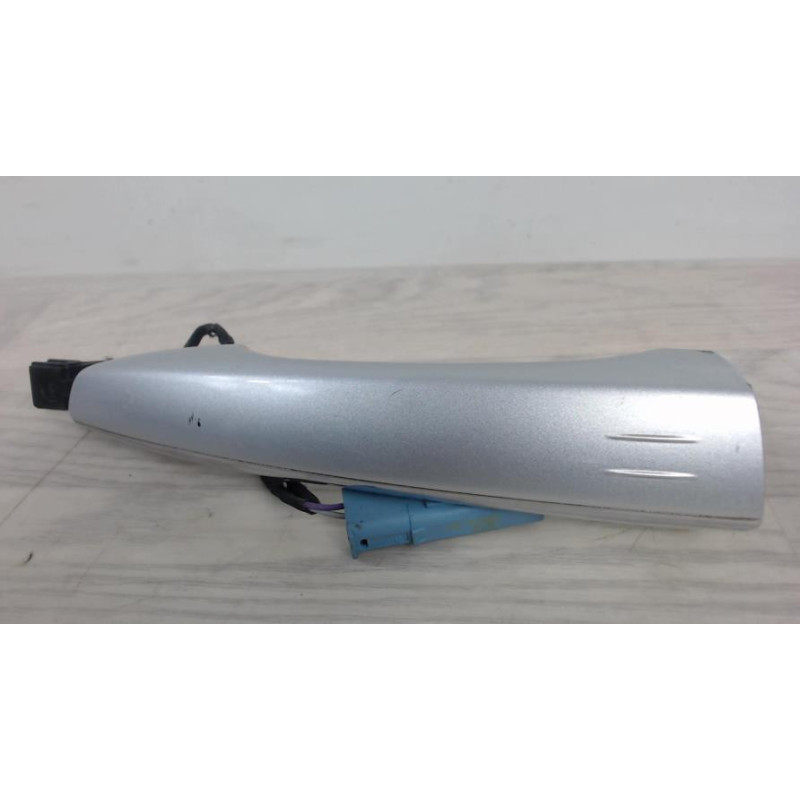 Poignee porte avant droit PEUGEOT 508 1 SW PHASE 1 BREAK d’occasion