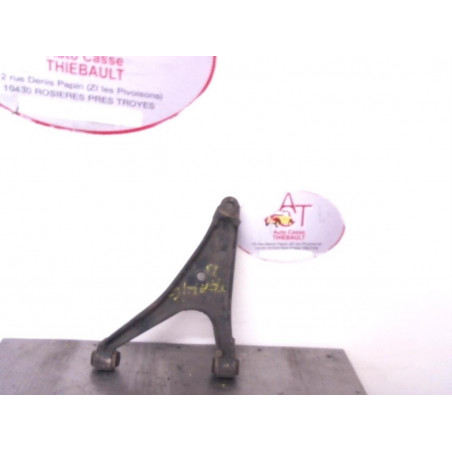 Triangle avant droit RENAULT TRAFIC d’occasion