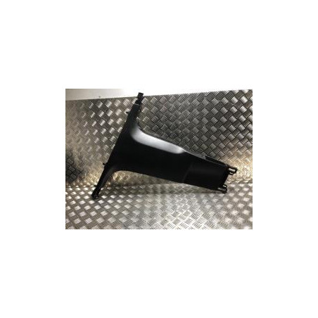 Garniture laterale arriere gauche CITROEN C4 SPACETOURER d’occasion
