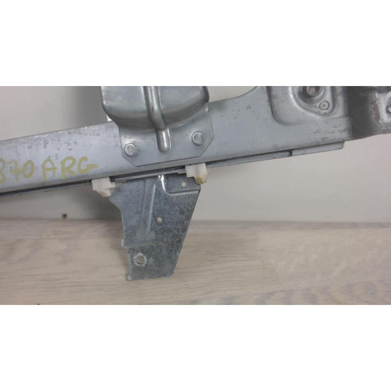 Leve vitre mecanique arriere gauche PEUGEOT 207 PHASE 1 d’occasion