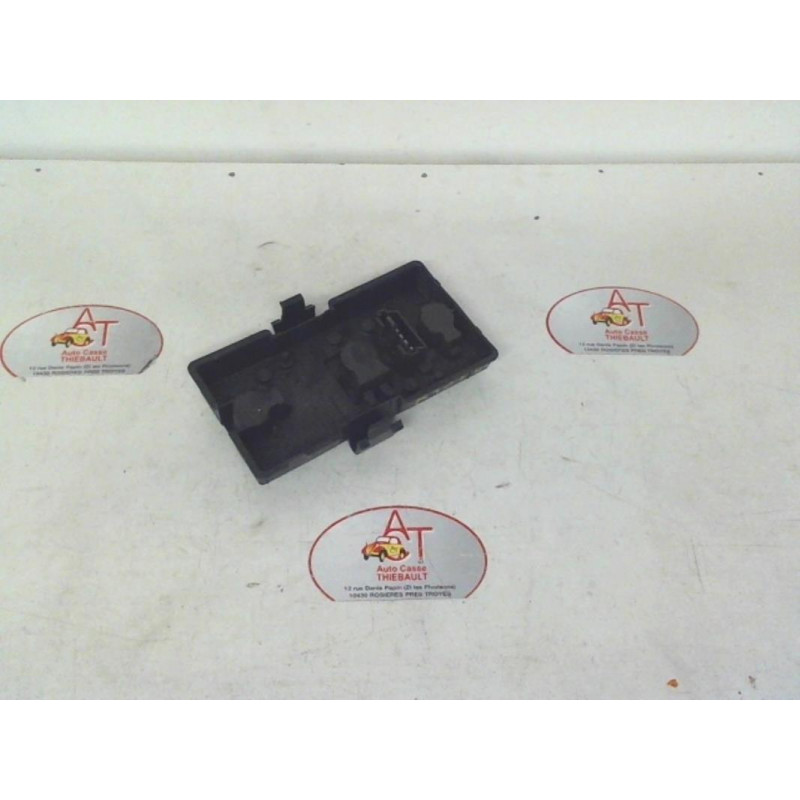Platine feu arriere droit RENAULT R19 PHASE 2 d’occasion
