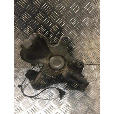 Fusee avant gauche MERCEDES SPRINTER 2 PHASE 1 d’occasion