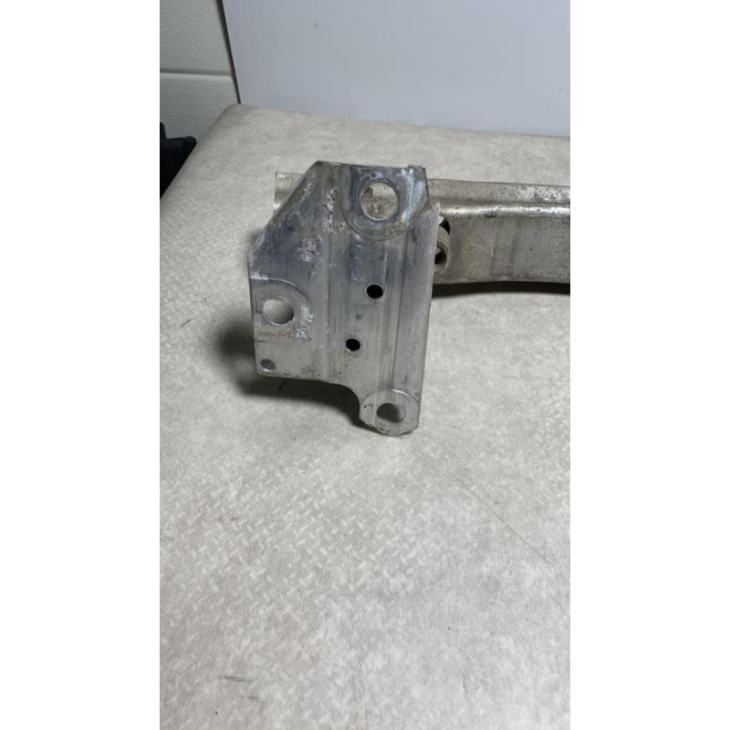 Renfort pare choc avant (traverse) RENAULT CLIO 3 PHASE 1 d’occasion