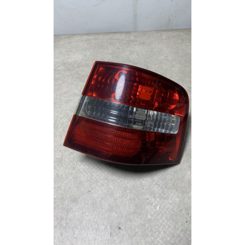 Feu arriere principal droit (feux) FIAT STILO BREAK d’occasion