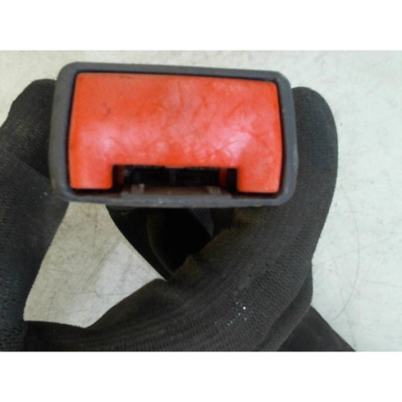 Attache ceinture arriere centrale FIAT PUNTO 1 PHASE 1 d’occasion