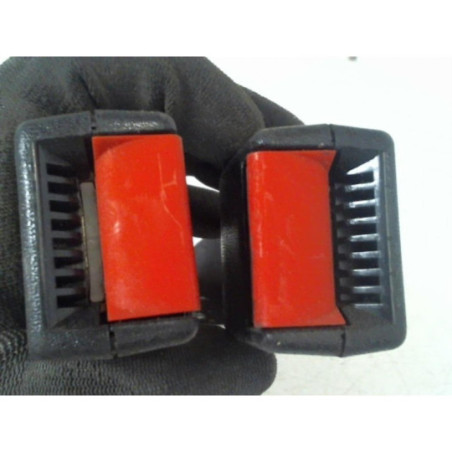 Attache ceinture arriere centrale OPEL  d’occasion