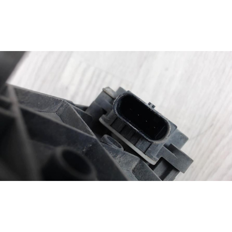 Deflecteur RENAULT CLIO 4 PHASE 1 d’occasion
