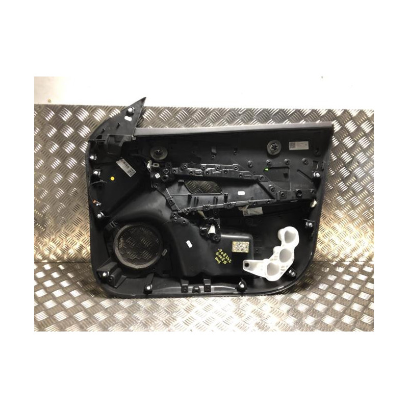Panneau de porte avant gauche PEUGEOT 2008 2 d’occasion