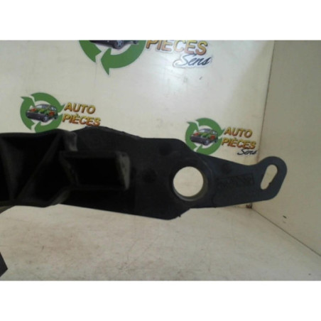 Pedalier d'embrayage FORD  d’occasion