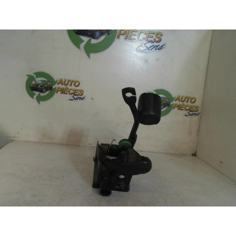 Pedalier d'accelerateur TOYOTA YARIS 1 PHASE 1 d’occasion