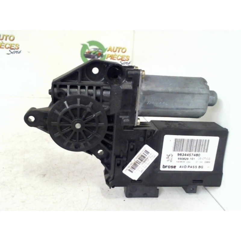 Moteur leve vitre avant droit PEUGEOT 307 PHASE 1 d’occasion