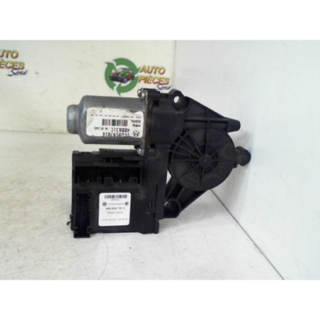 Moteur leve vitre avant droit VOLKSWAGEN GOLF 5 d’occasion