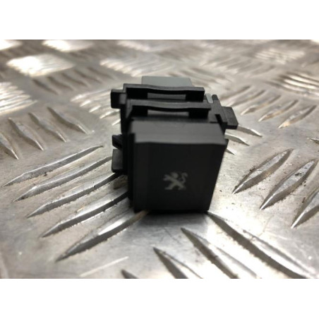 Bouton/Interrupteur PEUGEOT 2008 2 d’occasion