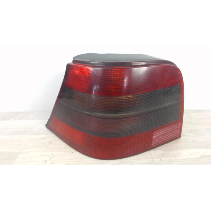 Feu arriere principal gauche (feux) VOLKSWAGEN GOLF 4 d’occasion