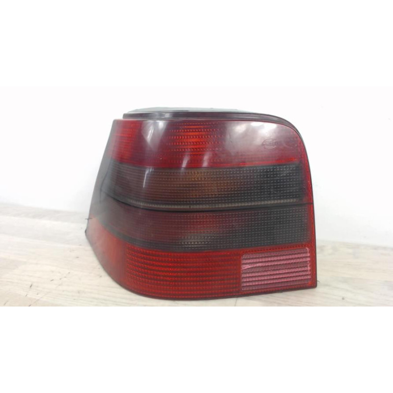 Feu arriere principal gauche (feux) VOLKSWAGEN GOLF 4 d’occasion
