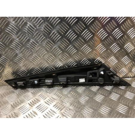 Baguette de coffre PEUGEOT 2008 2 d’occasion