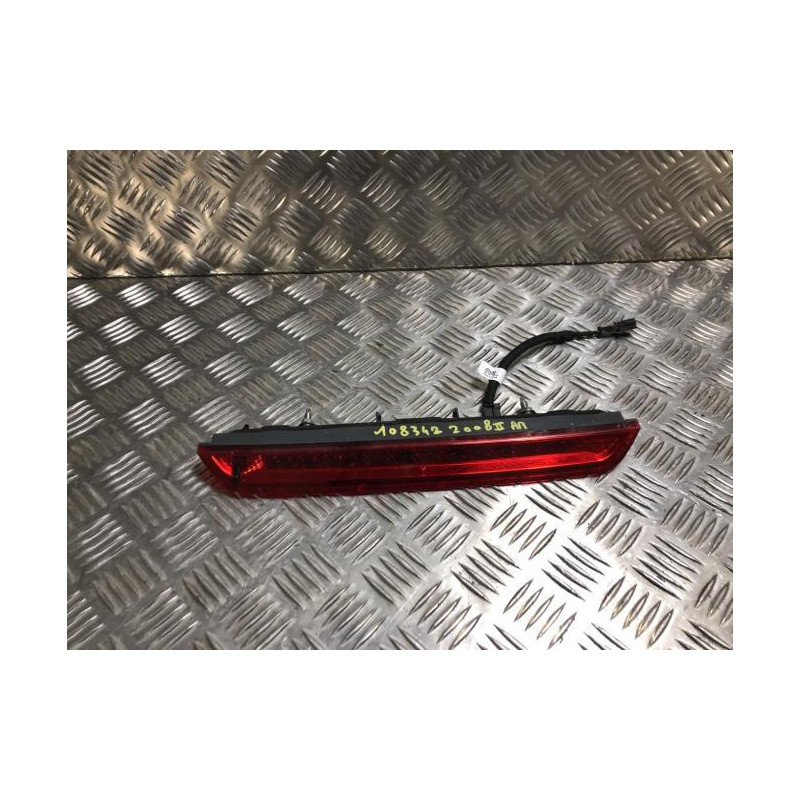 Feu arriere stop central PEUGEOT 2008 2 d’occasion