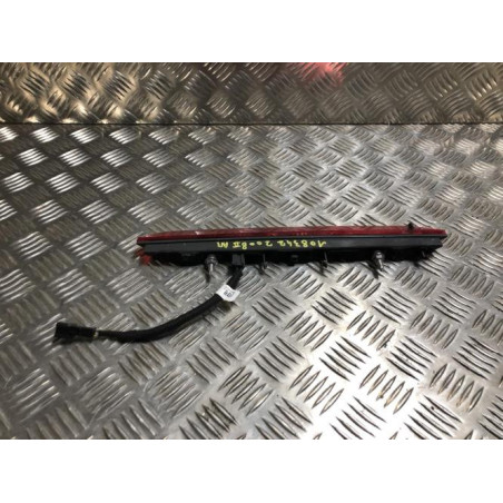 Feu arriere stop central PEUGEOT 2008 2 d’occasion
