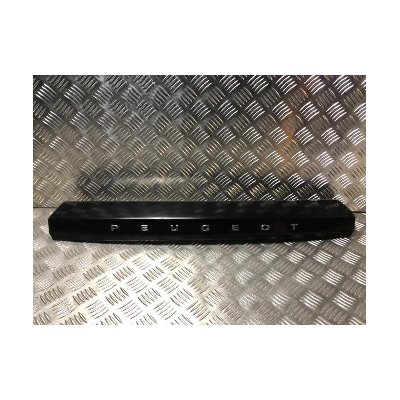 Baguette de coffre PEUGEOT 2008 2 d’occasion