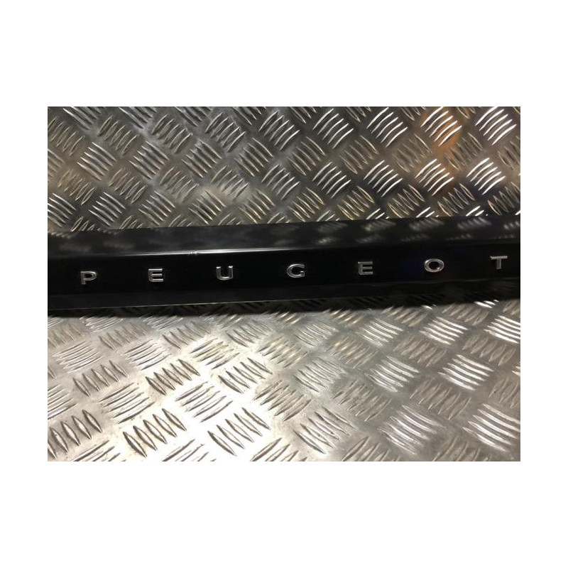 Baguette de coffre PEUGEOT 2008 2 d’occasion