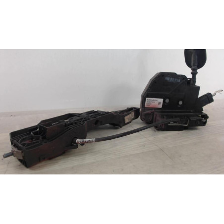Serrure avant droit RENAULT CLIO 4 PHASE 1 d’occasion