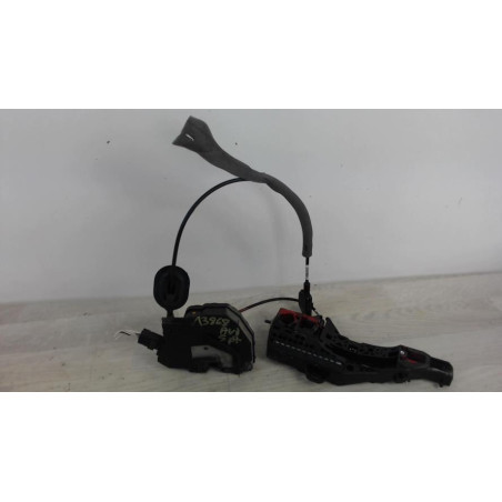Serrure avant droit RENAULT CLIO 4 PHASE 1 d’occasion
