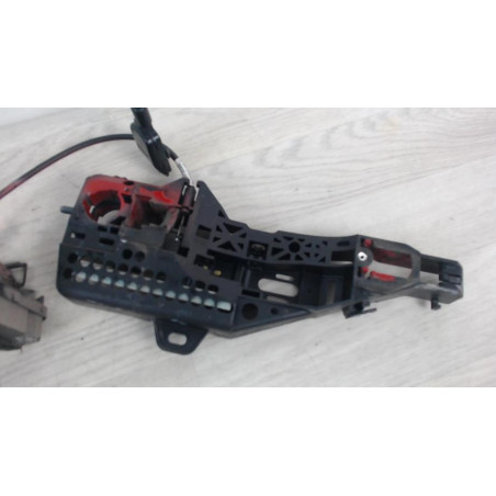 Serrure avant droit RENAULT CLIO 4 PHASE 1 d’occasion