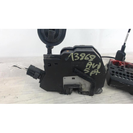 Serrure avant droit RENAULT CLIO 4 PHASE 1 d’occasion