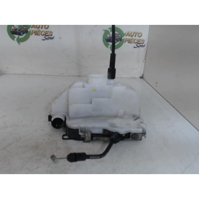Serrure avant droit RENAULT GRAND SCENIC 2 PHASE 1 d’occasion