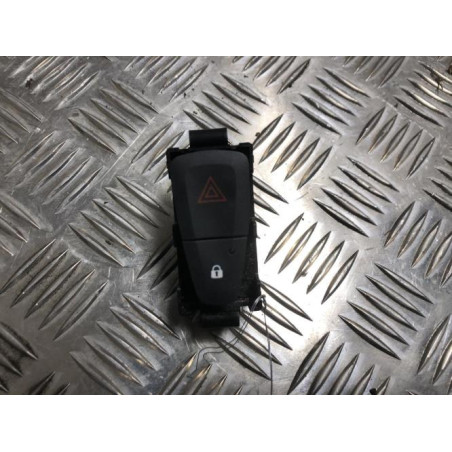 Bouton de warning DACIA DOKKER PHASE 1 d’occasion