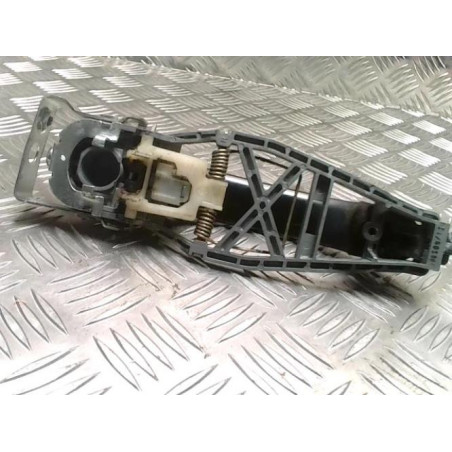 Poignee porte avant droit VOLKSWAGEN TOURAN 2 d’occasion