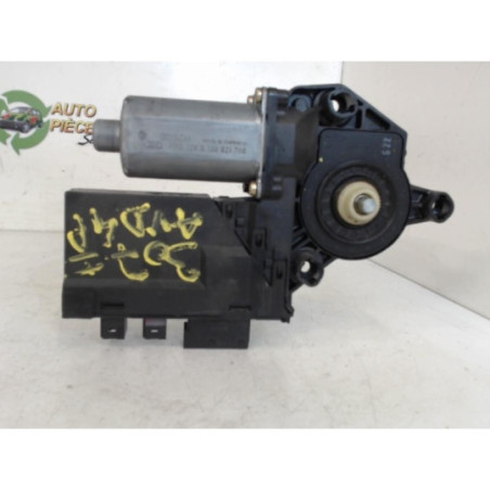 Moteur leve vitre avant droit PEUGEOT  d’occasion