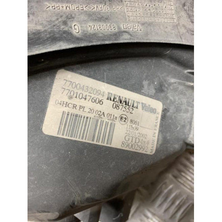 Optique avant principal gauche (feux)(phare) RENAULT SCENIC 1 PHASE 2 d’occasion
