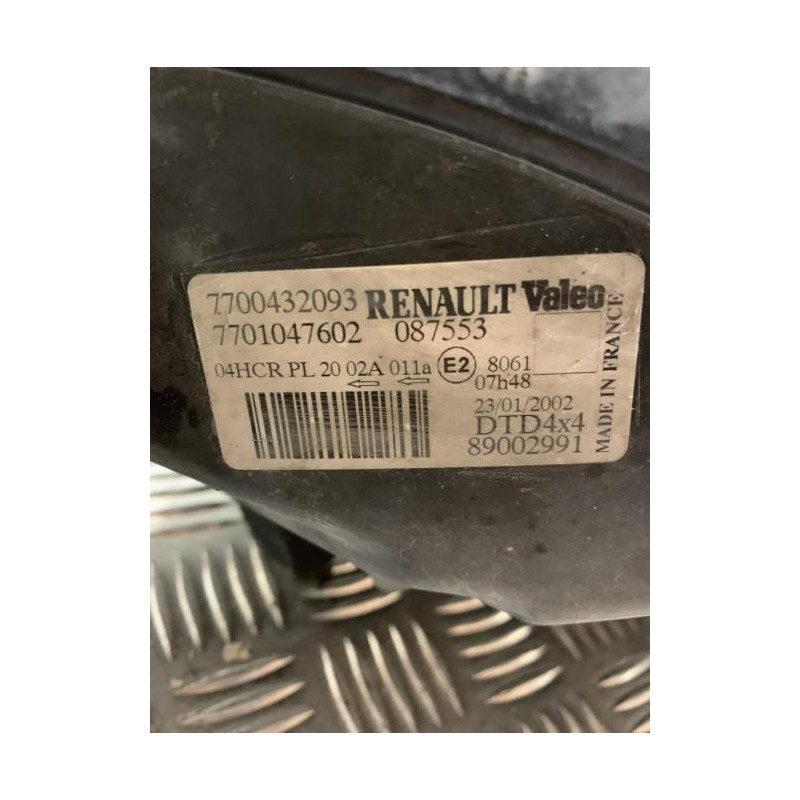 Optique avant principal droit (feux)(phare) RENAULT SCENIC 1 PHASE 2 d’occasion