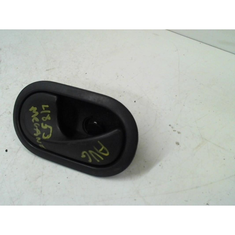 Poignee porte avant gauche RENAULT MEGANE 2 PHASE 1 d’occasion