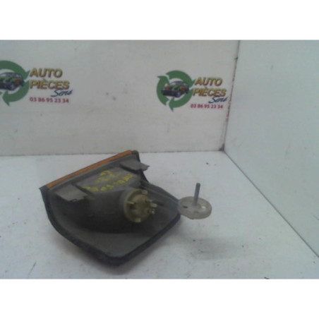 Optique avant secondaire gauche (feux)(clignotant) MERCEDES  d’occasion