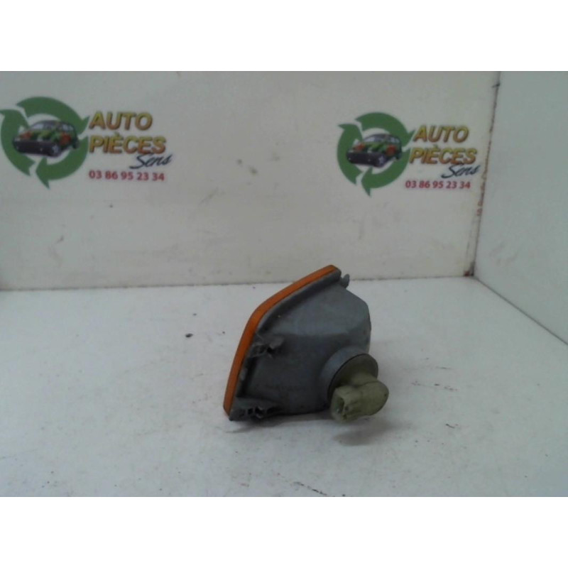 Optique avant secondaire gauche (feux)(clignotant) VOLKSWAGEN GOLF 3 d’occasion