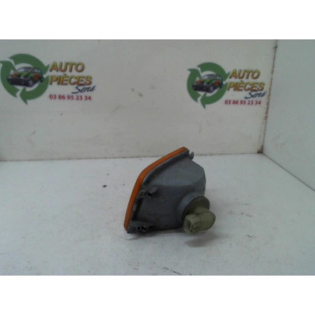 Optique avant secondaire gauche (feux)(clignotant) VOLKSWAGEN GOLF 3 d’occasion