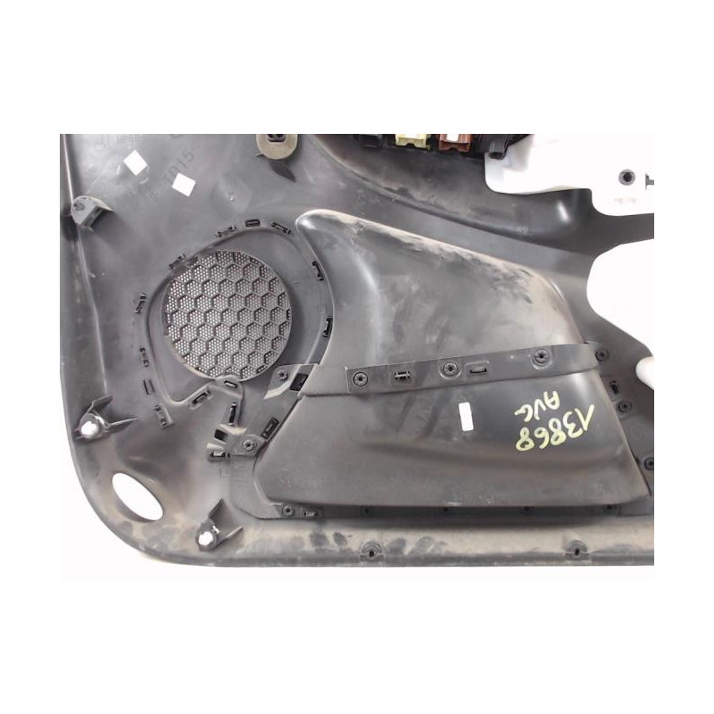 Panneau de porte avant gauche RENAULT CLIO 4 PHASE 1 d’occasion
