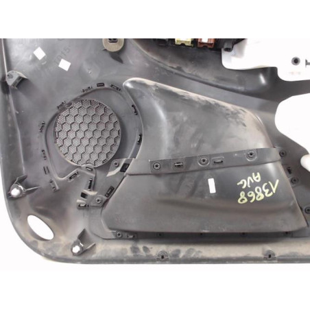 Panneau de porte avant gauche RENAULT CLIO 4 PHASE 1 d’occasion